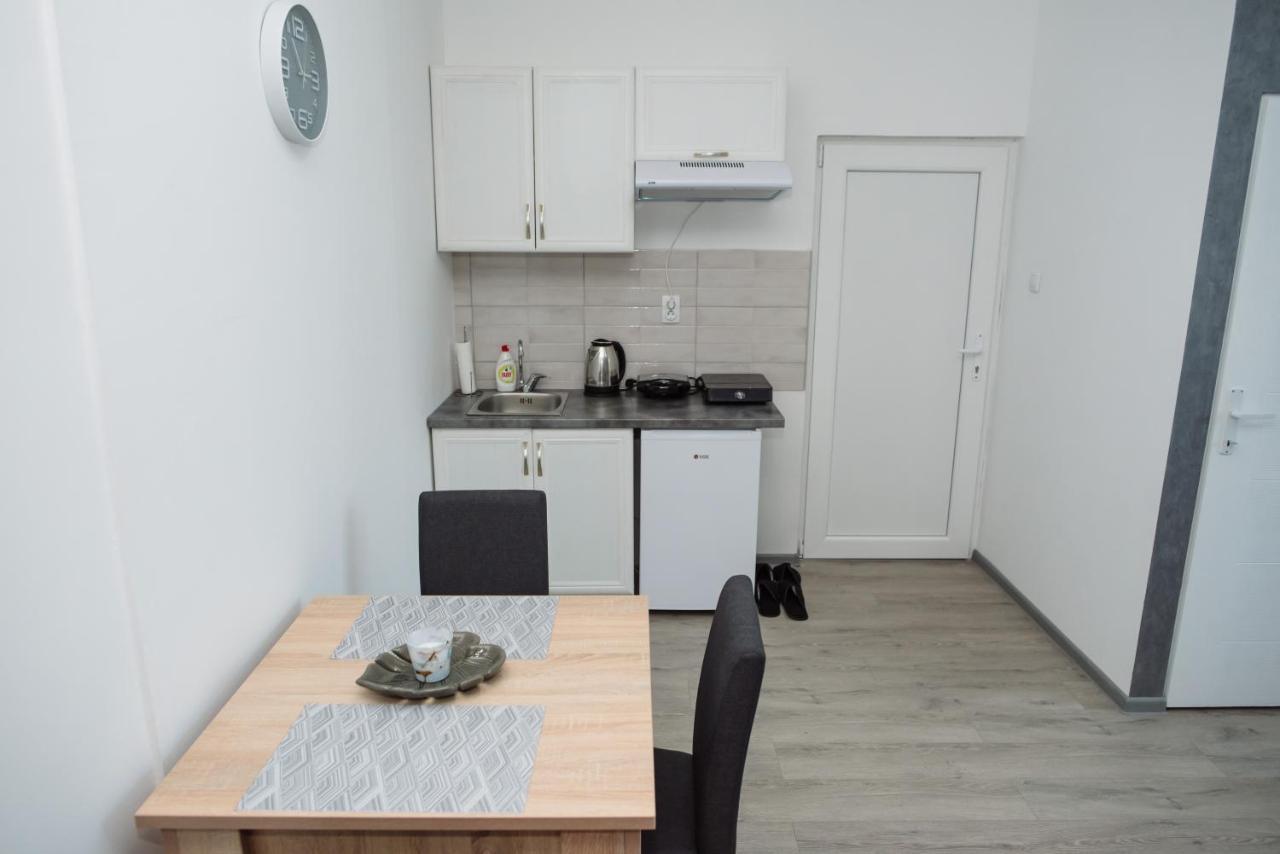 D&D Apartments Subotica Exterior photo